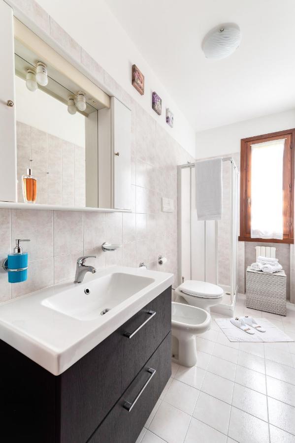 Wolf House - Sirmione Holiday Luaran gambar
