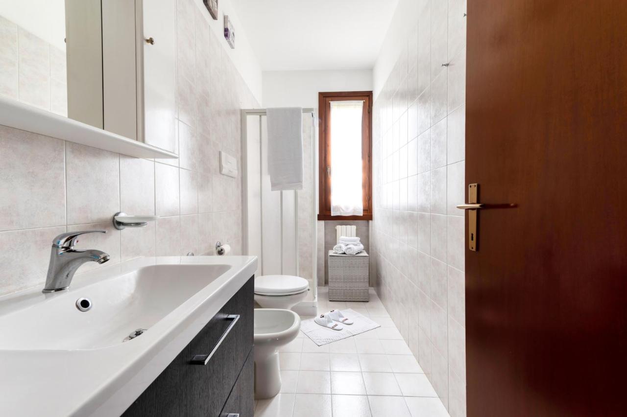 Wolf House - Sirmione Holiday Luaran gambar